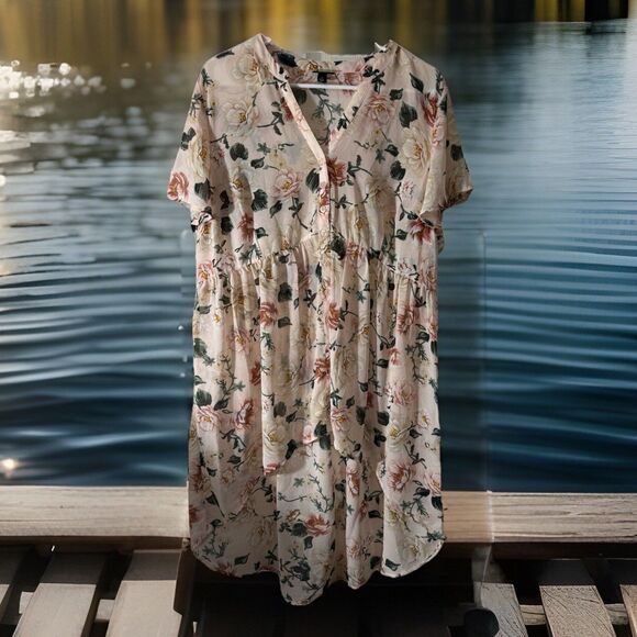 Torrid Lexie Light peach blush Pink Floral Chiffon H-Lo Babydoll Tunic Top Sz 1 - Picture 2 of 6